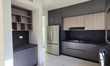 CASA AMUEBLADA DE RENTA EN CORSICA RESIDENCIAL MEXICALI