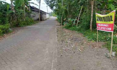 LUAS TANAH INVESTASI 742M2 TRENGGALEK JATIM