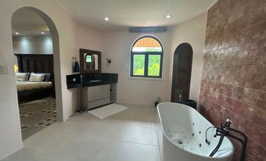 5BR Luxury Home – Ayala Greenfield Estates