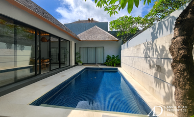 FREEHOLD | FULLY FURNISHED 2-BEDROOM VILLA IN PRIME SEMINYAK