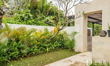 FREEHOLD | FULLY FURNISHED 2-BEDROOM VILLA IN PRIME SEMINYAK