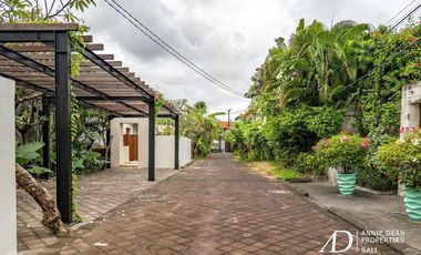 FREEHOLD | FULLY FURNISHED 2-BEDROOM VILLA IN PRIME SEMINYAK