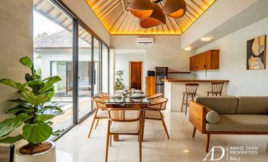 FREEHOLD | FULLY FURNISHED 2-BEDROOM VILLA IN PRIME SEMINYAK