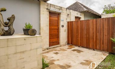 FREEHOLD | FULLY FURNISHED 2-BEDROOM VILLA IN PRIME SEMINYAK