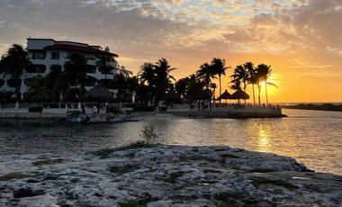 Impresionante beachfront penthouse en Quinta Luna, Puerto Aventuras
