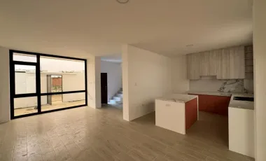VENDO CASA INDEPENDIENTE EN LA CIUDAD DE PORTOVIEJO