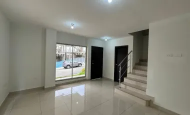 ALQUILO CASA DENTRO DE URBANIZACION EN PORTOVEJO