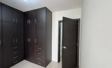 ALQUILO CASA DENTRO DE URBANIZACION EN PORTOVEJO