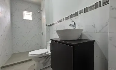 ALQUILO CASA DENTRO DE URBANIZACION EN PORTOVEJO