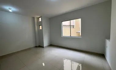 ALQUILO CASA DENTRO DE URBANIZACION EN PORTOVEJO