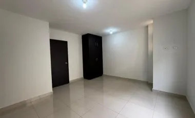 ALQUILO CASA DENTRO DE URBANIZACION EN PORTOVEJO