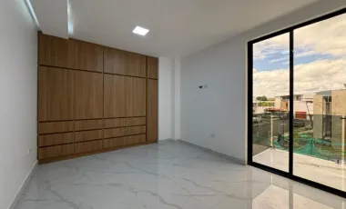 !VENTA DE EXPECTACULAR CASA EN PORTOVIEJO!