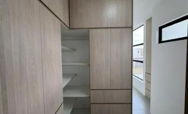 VENDO CASA INDEPENDIENTE EN PORTOVIEJO