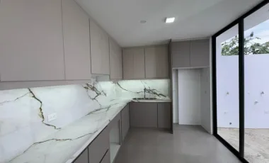 VENDO CASA INDEPENDIENTE EN PORTOVIEJO