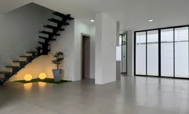 VENDO CASA INDEPENDIENTE EN PORTOVIEJO