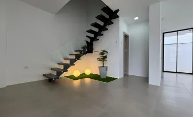 VENDO CASA INDEPENDIENTE EN PORTOVIEJO