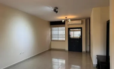 VENDO CASA HERMOSA INDEPENDIENTE EN PORTOVIEJO