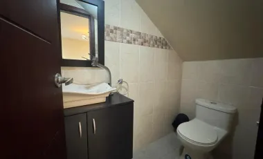 VENDO CASA HERMOSA INDEPENDIENTE EN PORTOVIEJO