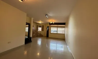 VENDO CASA HERMOSA INDEPENDIENTE EN PORTOVIEJO
