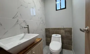 VENDO CASA INDEPENDIENTE EN PORTOVIEJO