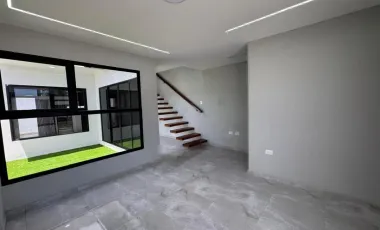 VENDO CASA INDEPENDIENTE EN PORTOVIEJO