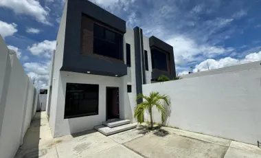 VENDO CASA INDEPENDIENTE EN PORTOVIEJO