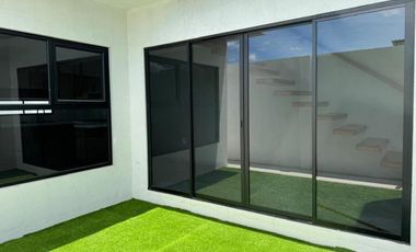 VENDO CASA INDEPENDIENTE EN PORTOVIEJO