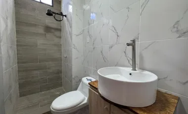 VENDO CASA INDEPENDIENTE EN PORTOVIEJO