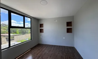 VENDO CASA INDEPENDIENTE EN PORTOVIEJO