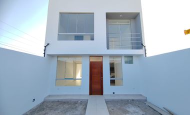 Casa en estreno en venta en Camaná