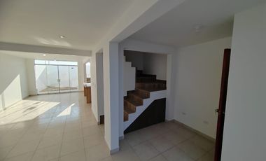Casa en estreno en venta en Camaná
