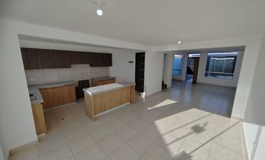 Casa en estreno en venta en Camaná