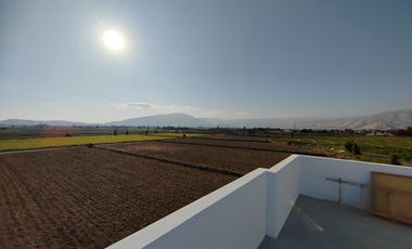 Casa en estreno en venta en Camaná