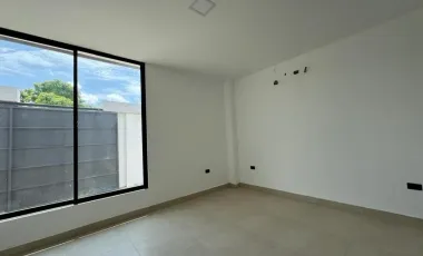 !VENDO CASA INDEPENDIENTE EN PORTOVIEJO!