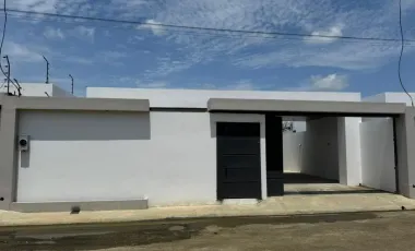 !VENDO CASA INDEPENDIENTE EN PORTOVIEJO!