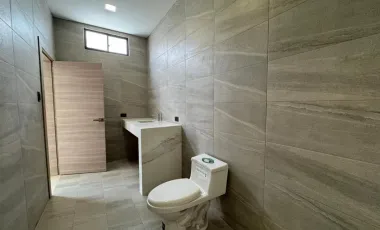 !VENDO CASA INDEPENDIENTE EN PORTOVIEJO!