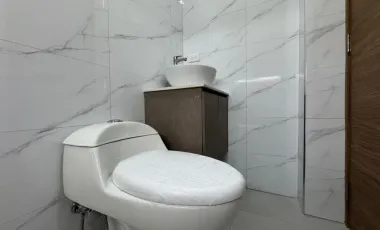 VENDO CASA INDEPENDIENTE EN PORTOVIEJO