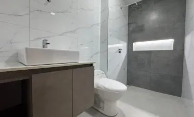 VENDO CASA INDEPENDIENTE EN PORTOVIEJO