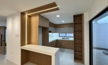 VENDO CASA INDEPENDIENTE EN PORTOVIEJO