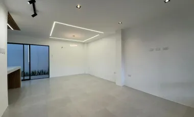 VENDO CASA INDEPENDIENTE EN PORTOVIEJO