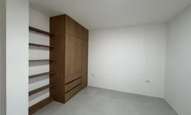 VENDO CASA INDEPENDIENTE EN PORTOVIEJO