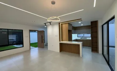 VENDO CASA INDEPENDIENTE EN PORTOVIEJO