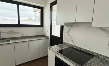 ALQUILÓ CASA CON PILETA