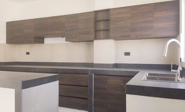 Se vende casa nueva 3 habitaciones 4 baños