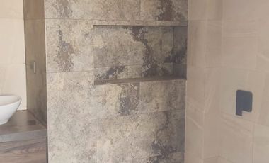 Se vende casa nueva 3 habitaciones 4 baños