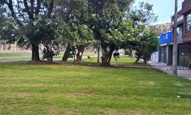 SE VENDE CASA GARCES NAVAS