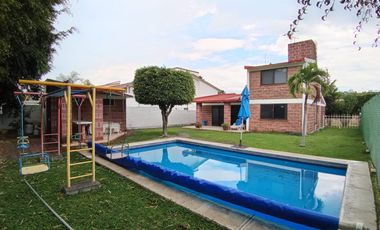 CASA EN VENTA EN FRACCIONAMIENTO LOMAS DE COCOYOC MORELOS