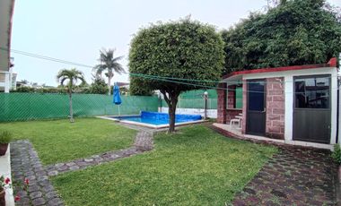CASA EN VENTA EN FRACCIONAMIENTO LOMAS DE COCOYOC MORELOS