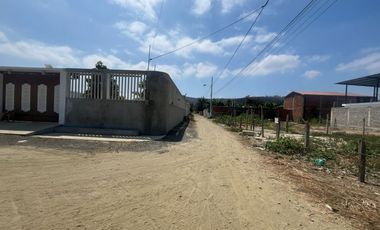 SE VENDE TERRENO EN CRUCITA