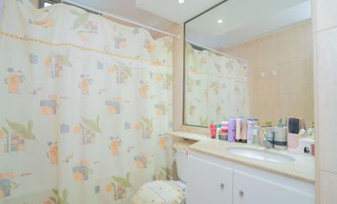 SE VENDE DEPTO EN COND. LAS ANTILLAS, TRINIDAD.